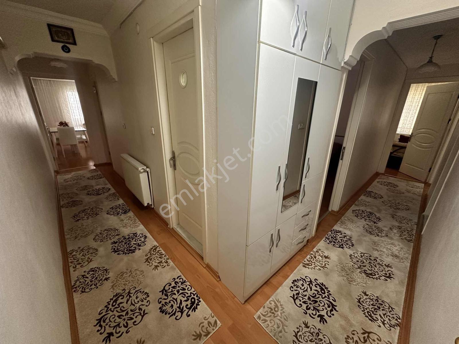Bayraklı Manavkuyuda Asansörlü, Otoparklı 3+1 Ferah Daire — fotoğraf 7