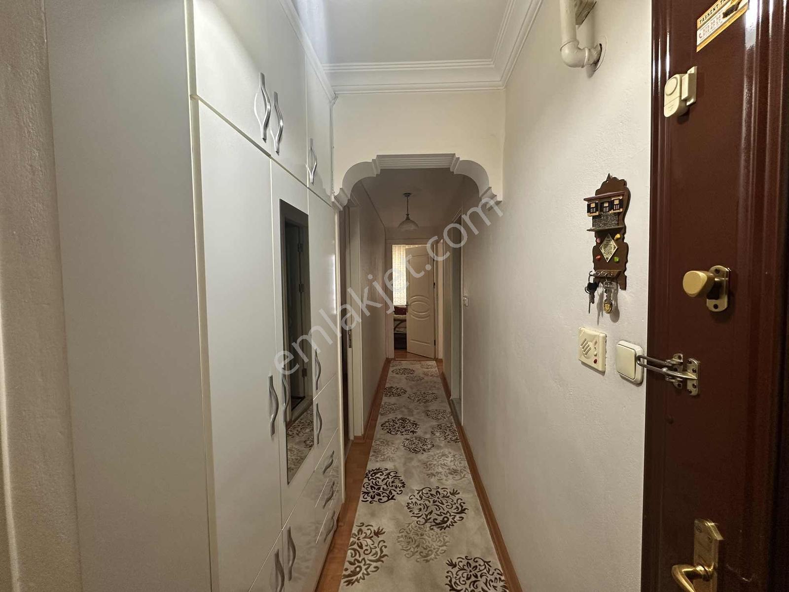 Bayraklı Manavkuyuda Asansörlü, Otoparklı 3+1 Ferah Daire — fotoğraf 9