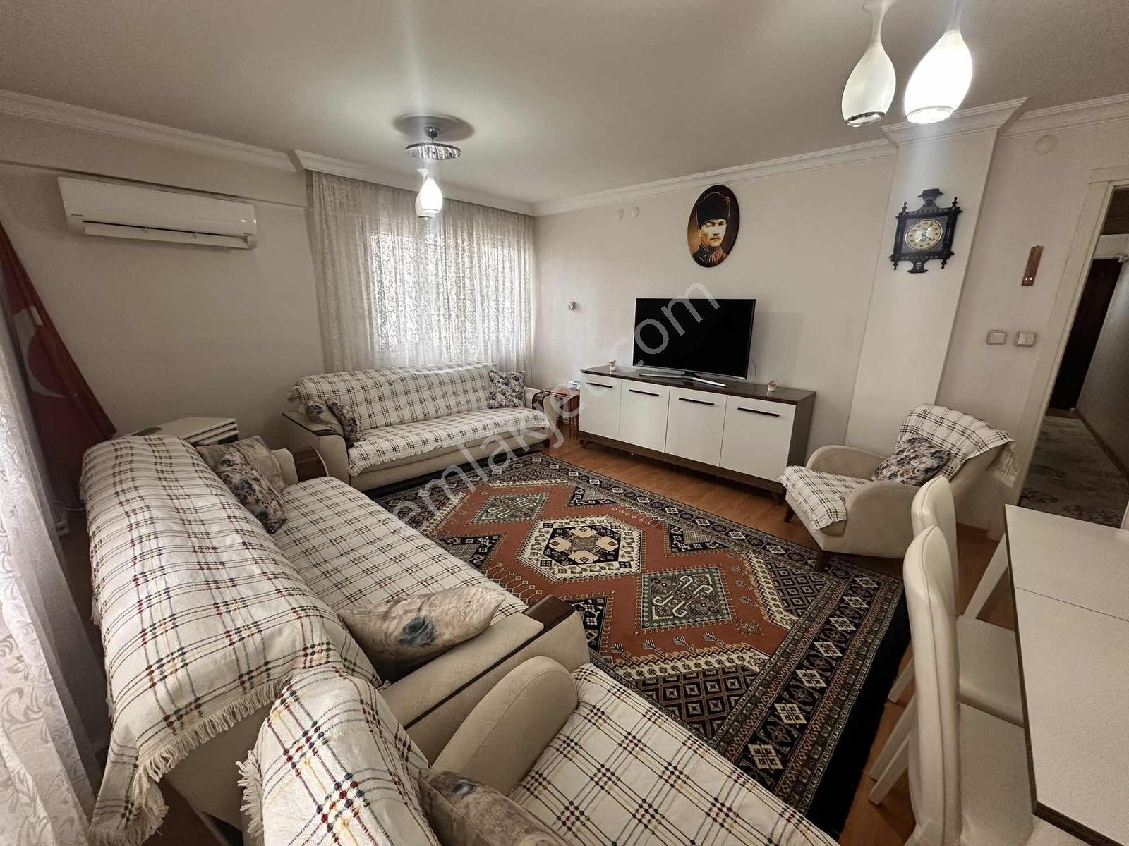 Bayraklı Manavkuyuda Asansörlü, Otoparklı 3+1 Ferah Daire — fotoğraf 10