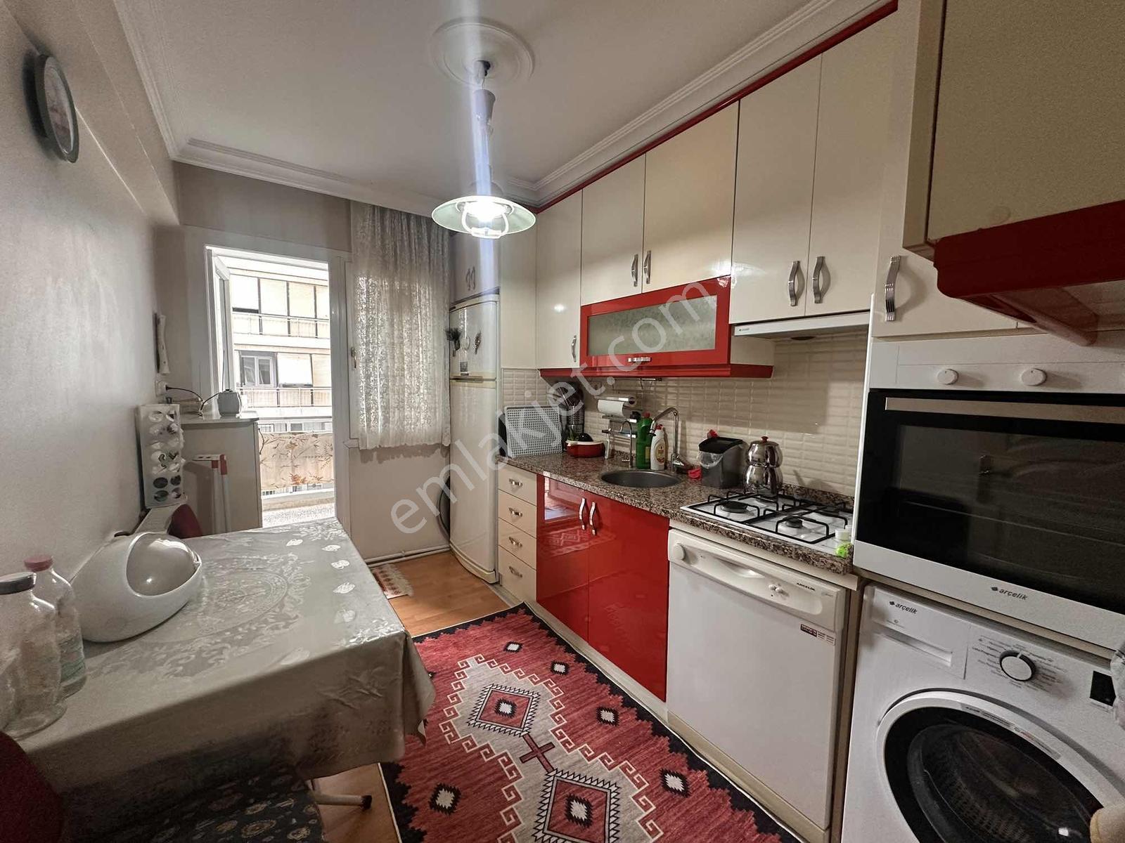 Bayraklı Manavkuyuda Asansörlü, Otoparklı 3+1 Ferah Daire — fotoğraf 16