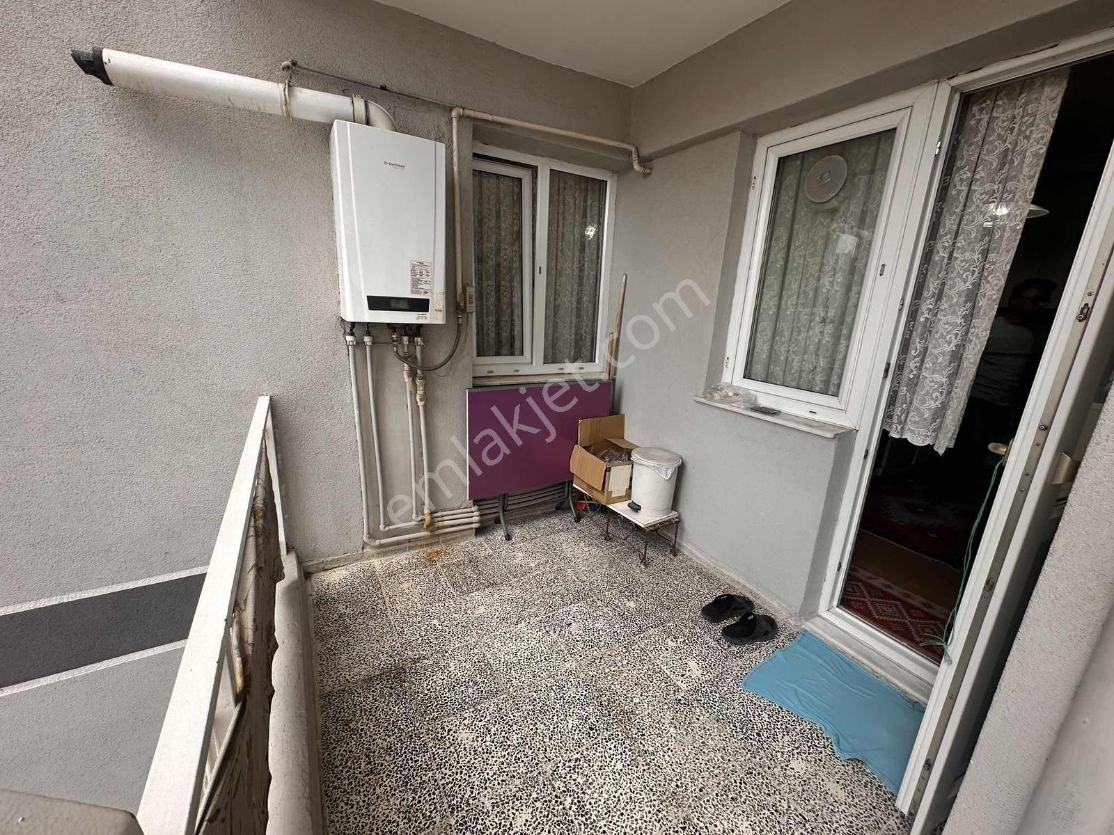 Bayraklı Manavkuyuda Asansörlü, Otoparklı 3+1 Ferah Daire — fotoğraf 20