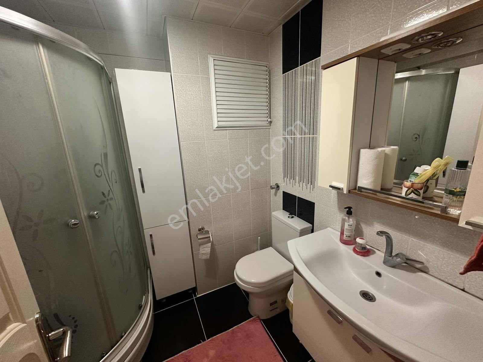 Bayraklı Manavkuyuda Asansörlü, Otoparklı 3+1 Ferah Daire — fotoğraf 23