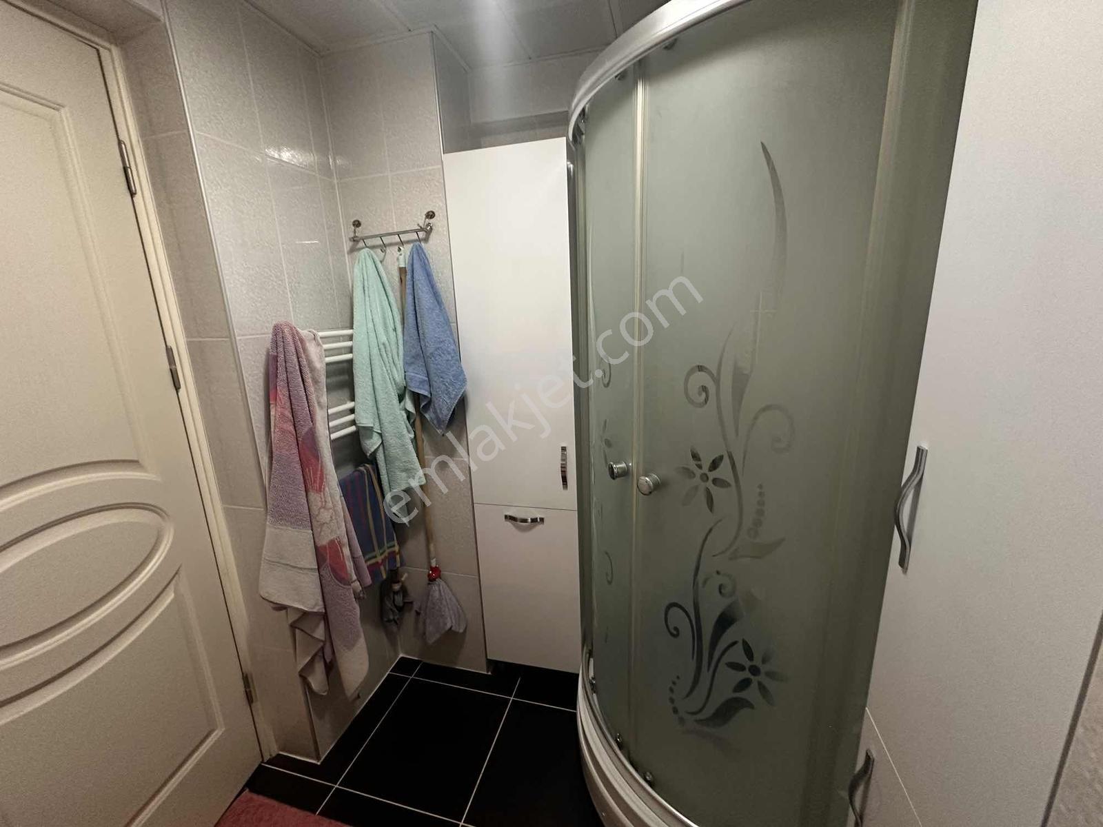 Bayraklı Manavkuyuda Asansörlü, Otoparklı 3+1 Ferah Daire — fotoğraf 24