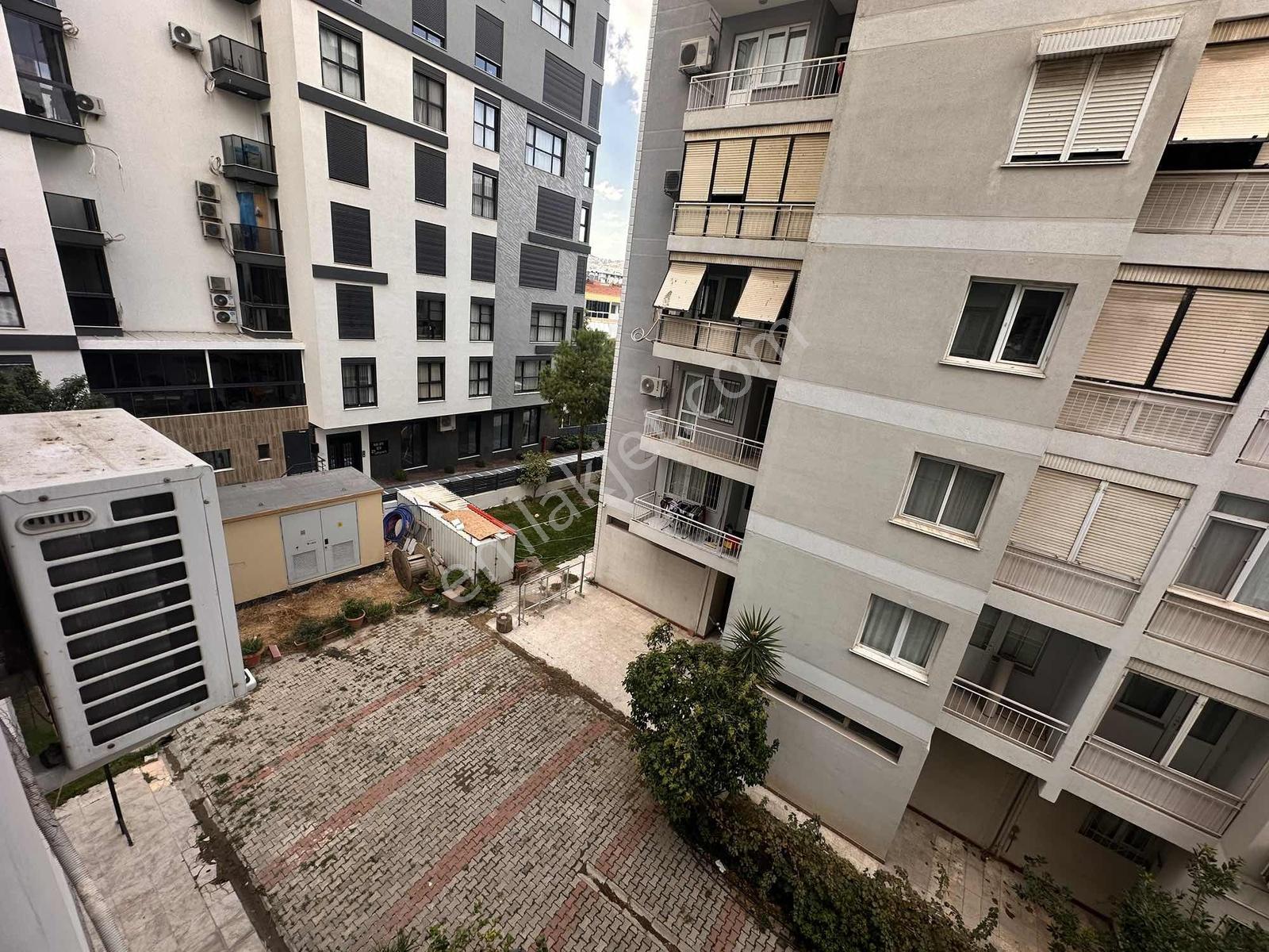 Bayraklı Manavkuyuda Asansörlü, Otoparklı 3+1 Ferah Daire — fotoğraf 35
