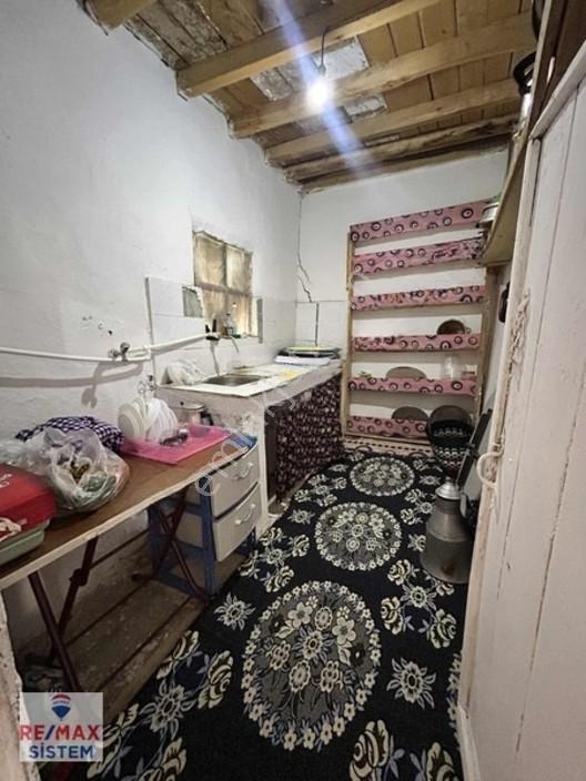 *ayazininin Otantik Atmosferinde 806 M² Bahçeli Yatırımlık* — fotoğraf 4