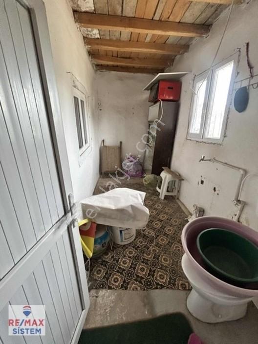 *ayazininin Otantik Atmosferinde 806 M² Bahçeli Yatırımlık* — fotoğraf 5