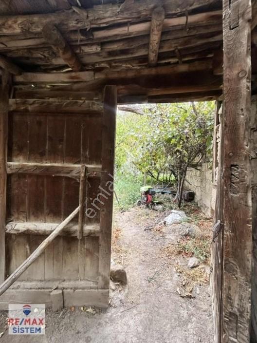 *ayazininin Otantik Atmosferinde 806 M² Bahçeli Yatırımlık* — fotoğraf 16