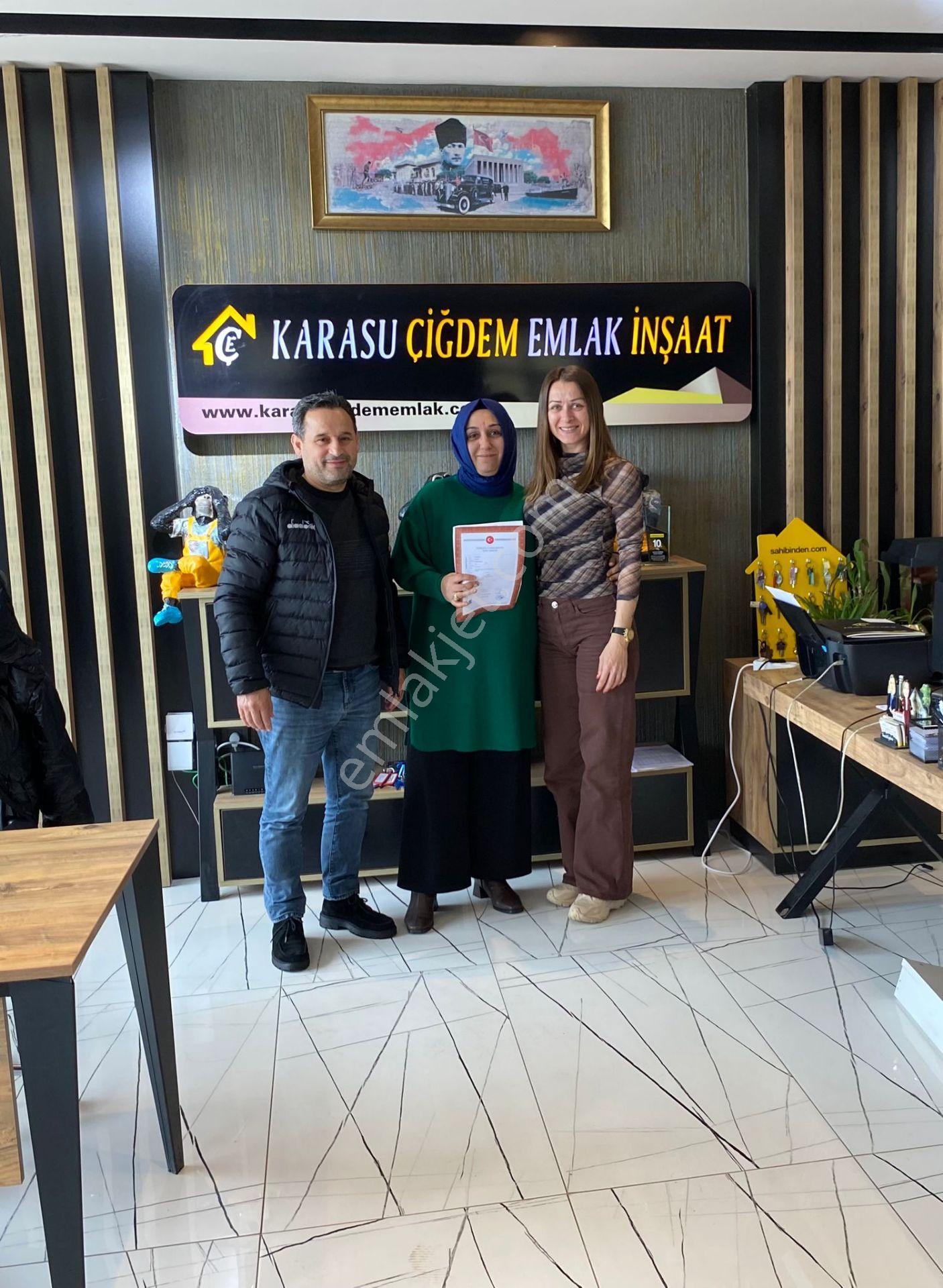 Karasu ^^akkum^^da Denize 30 Metre & Kombili & 3.kat ^^2+1^^ — fotoğraf 34