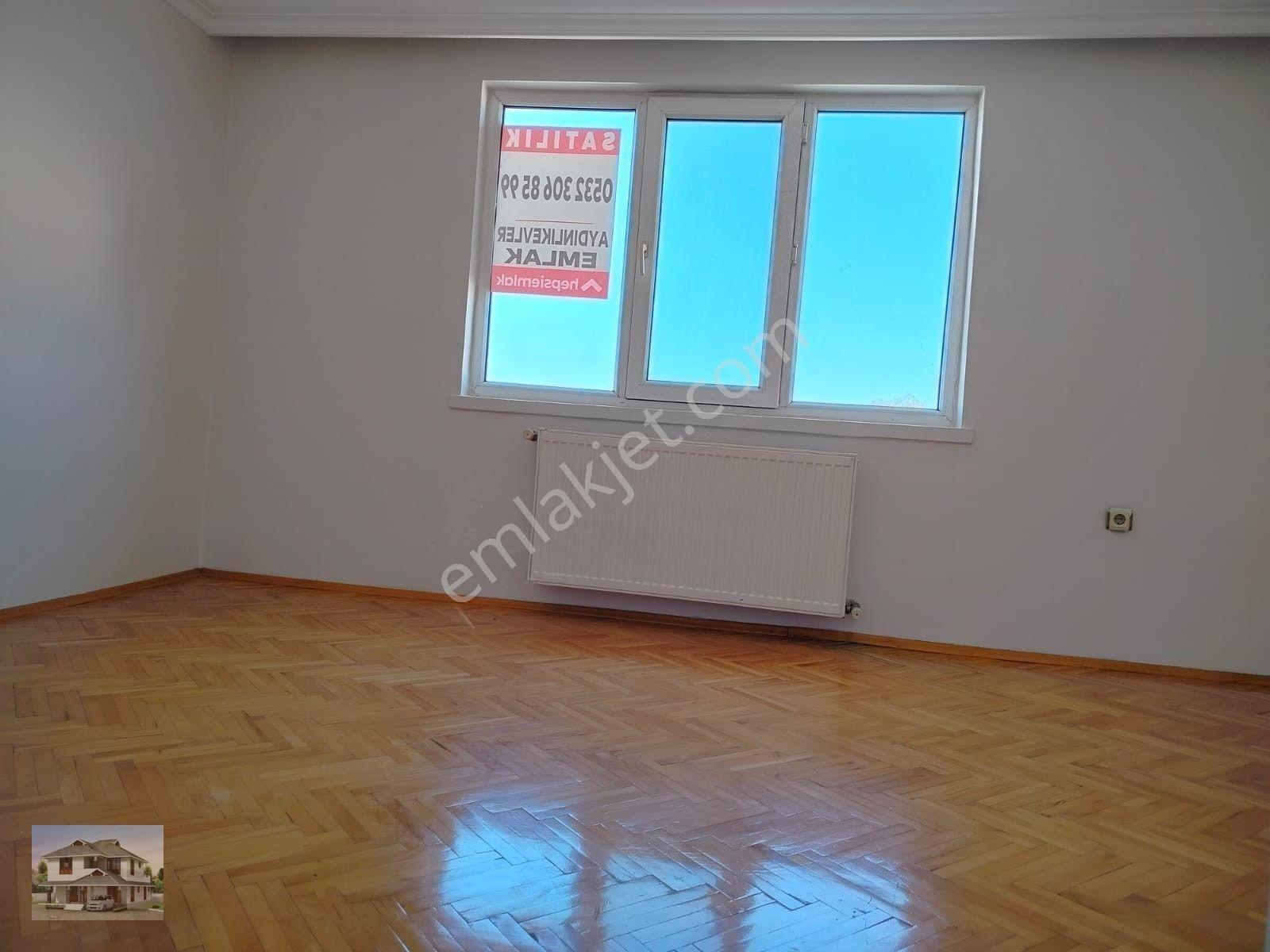 Genç Emlaktan Aydınlıkevlerde Müstakil Teras 3.kat Dört Cephesi Açık Full Yapılı Satılık Daire — fotoğraf 10