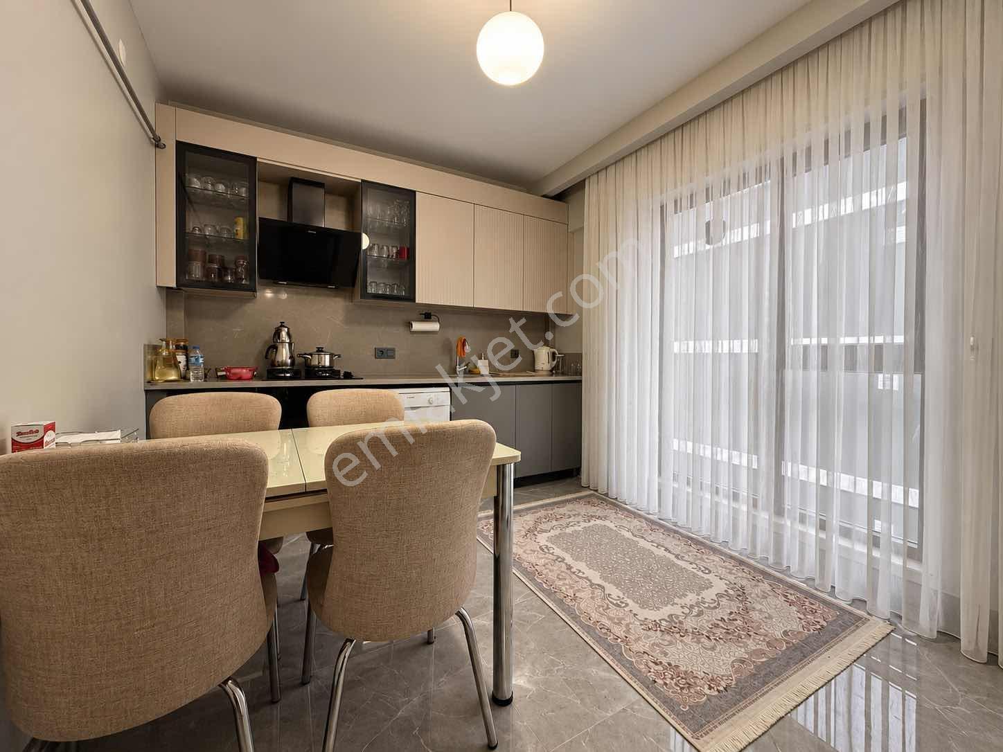 İncek Kızılcaşar'da Sıfır Bina 2+1 Dubleks Daire — fotoğraf 3