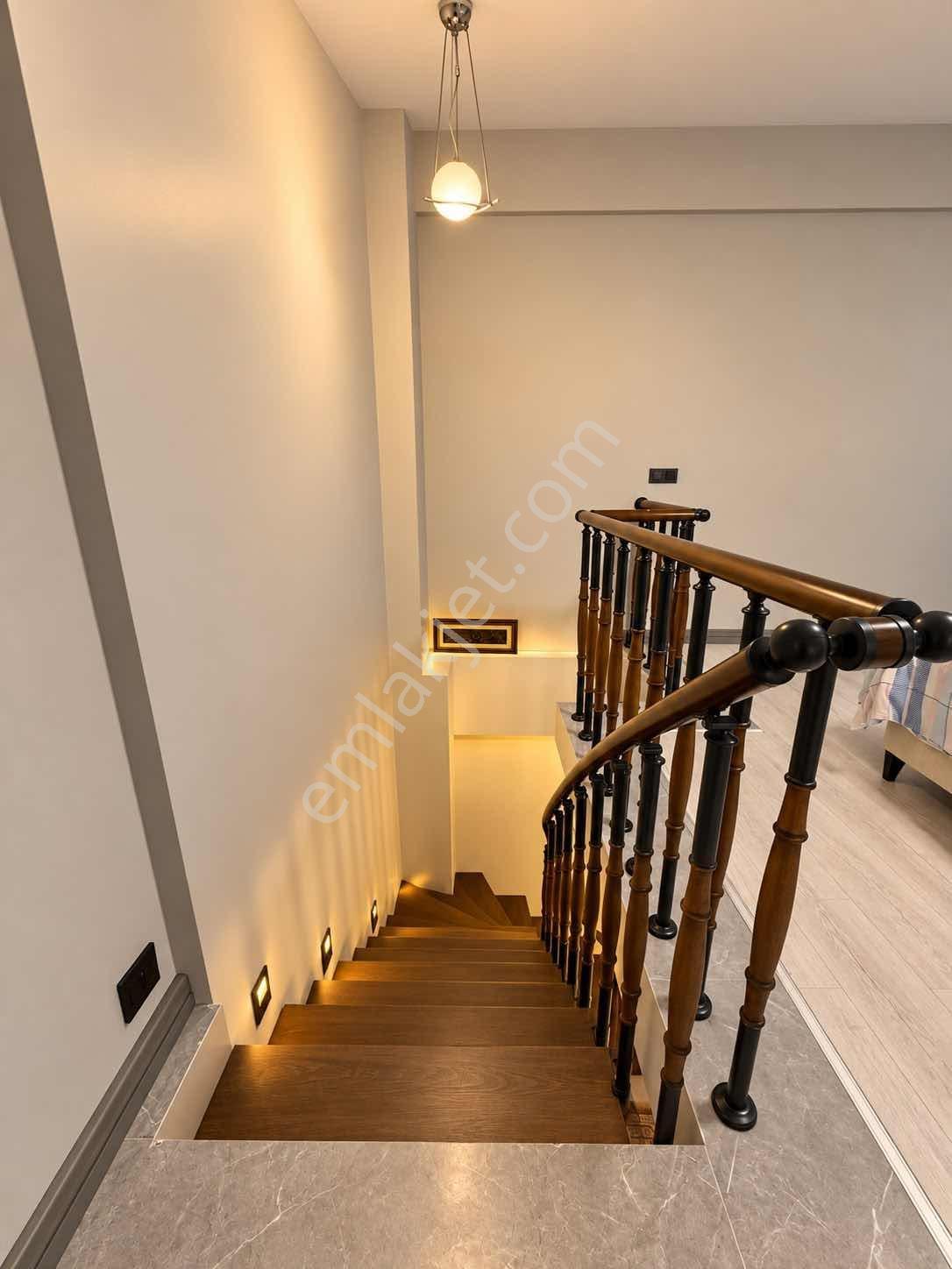İncek Kızılcaşar'da Sıfır Bina 2+1 Dubleks Daire — fotoğraf 18