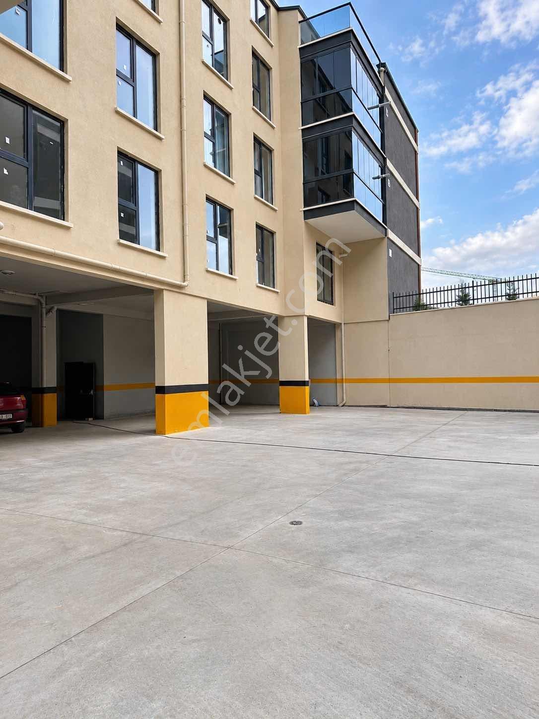 İncek Kızılcaşar'da Sıfır Bina 2+1 Dubleks Daire — fotoğraf 24