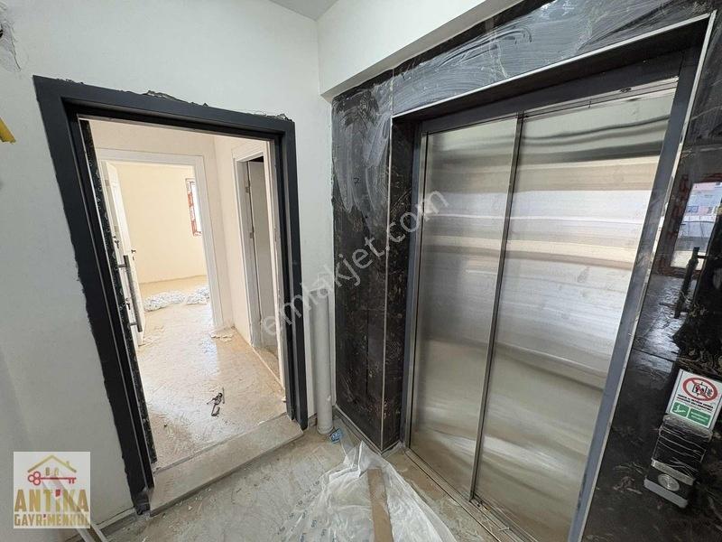 Antika Gayrimenkul'den Cumhuriyet Mahallesinde Satılık 1+1 Daire — fotoğraf 8