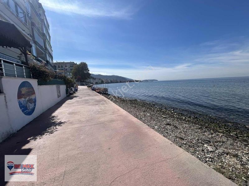 Re/max Şehir'den Çınarcık'da Deniz Manzaralı Satılık Daire — fotoğraf 5