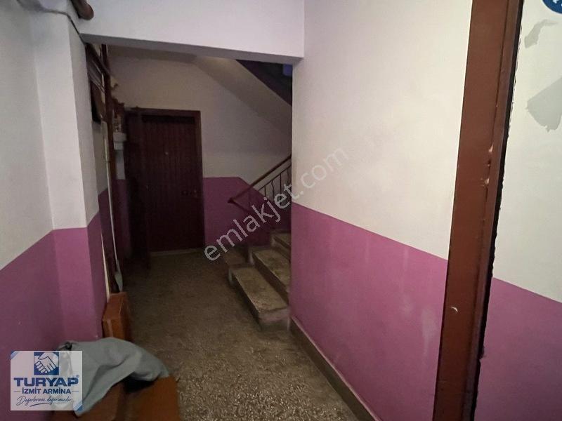 İzmit Hacıhasanda 27.000 Tl Kira Getirili Yatırımlık 3+1 — fotoğraf 4