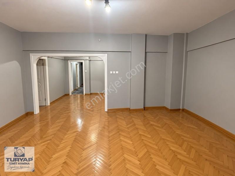 İzmit Hacıhasanda 27.000 Tl Kira Getirili Yatırımlık 3+1 — fotoğraf 11