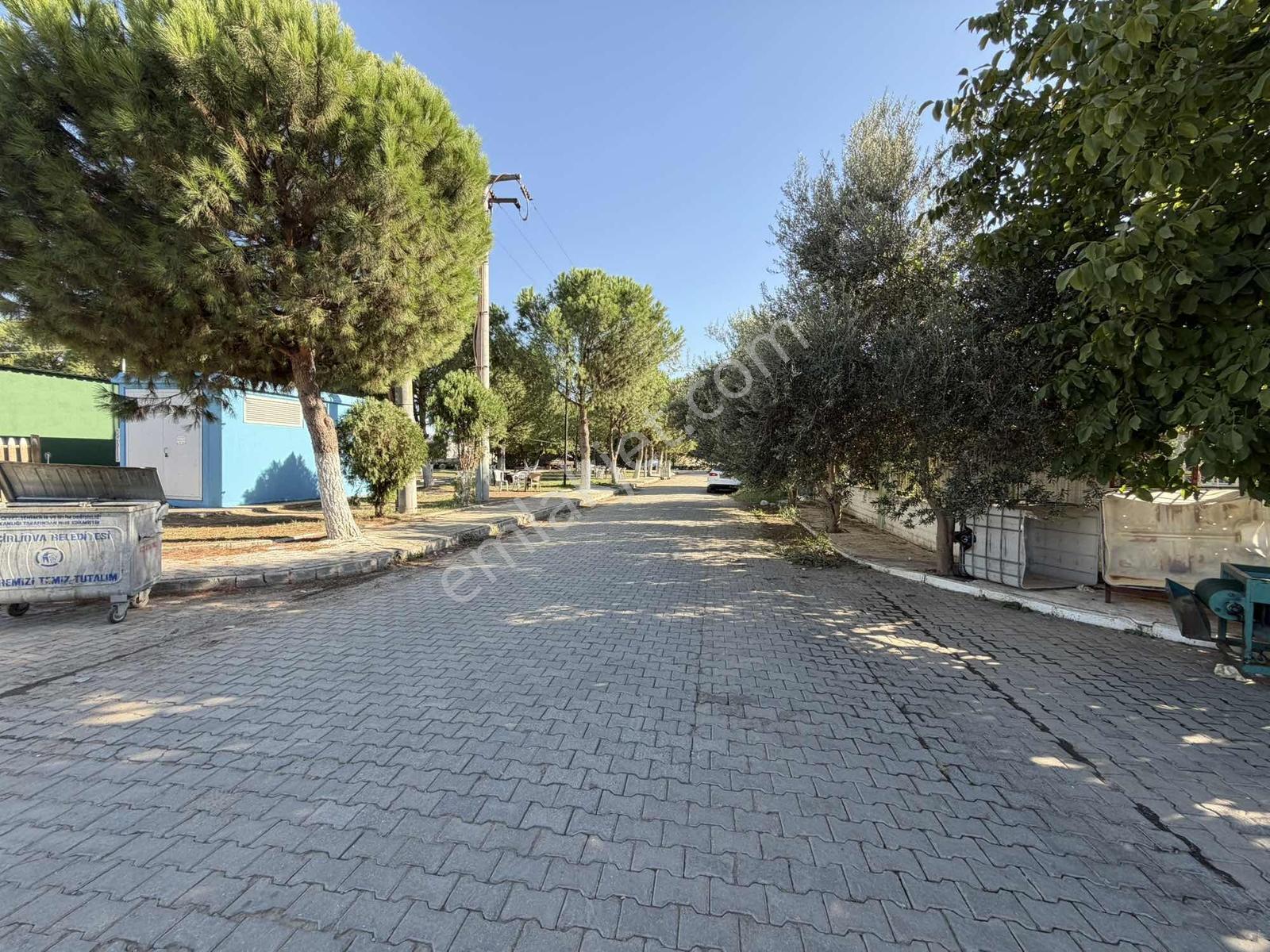 Müstakil Bahçeli Köşe Konumlu Satılık Ev — fotoğraf 2