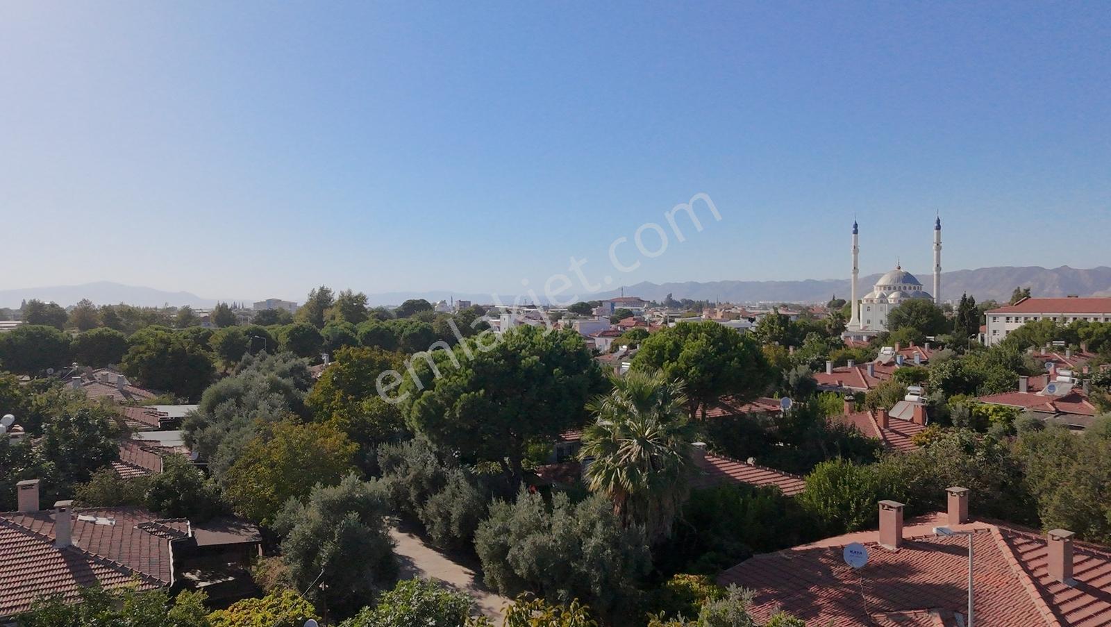 Müstakil Bahçeli Köşe Konumlu Satılık Ev — fotoğraf 25