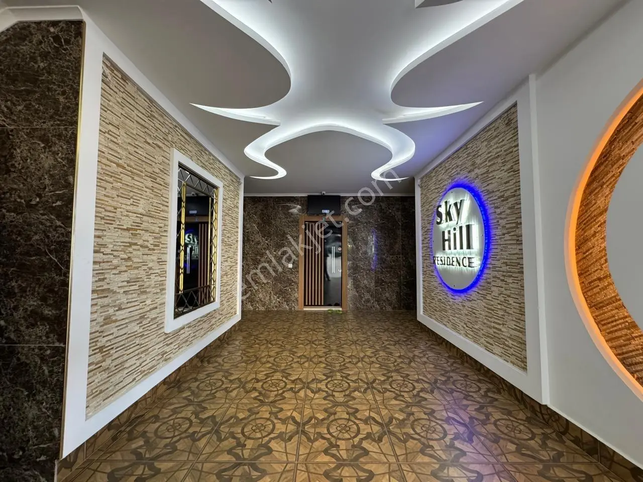 Alanya Mahmutlar’da Havuzlu 2+1 Satılık Daire — fotoğraf 3