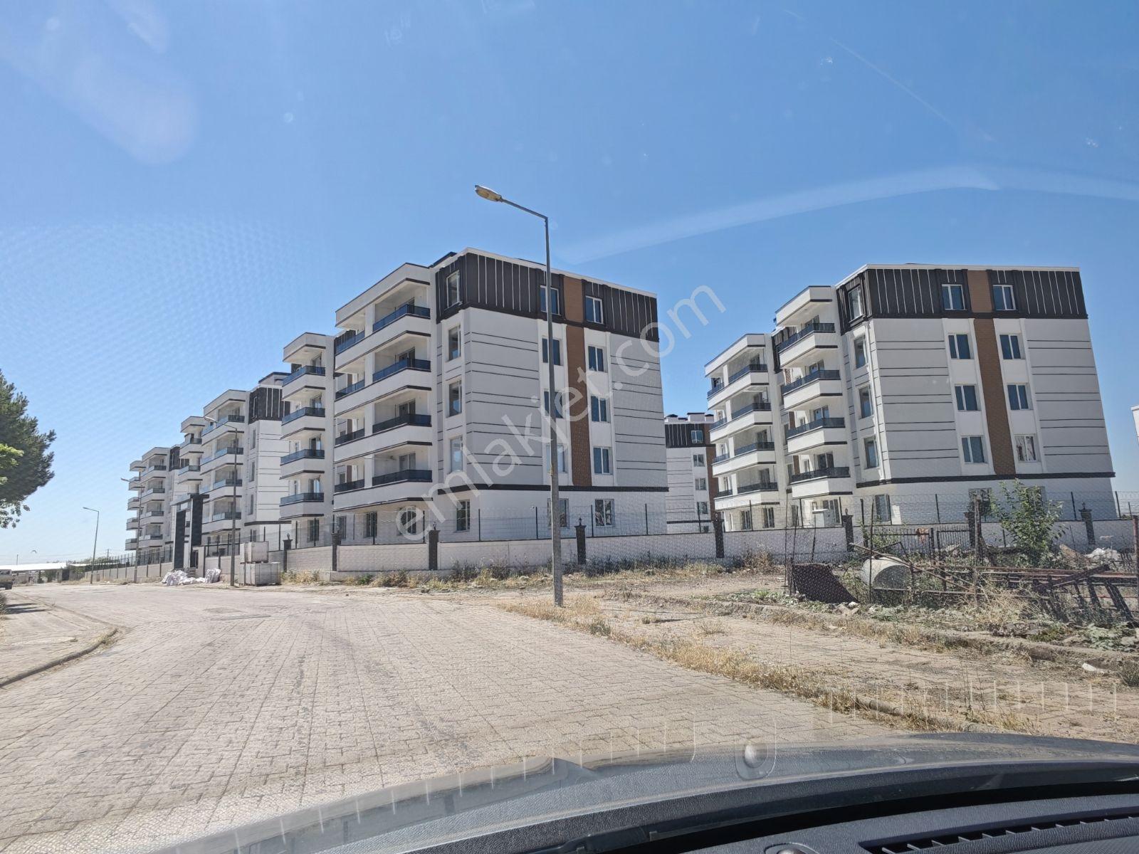 Zümrüt Kent Karşısı Aydın Yapıda Kat Seçenekleri Var Son Kat Var — fotoğraf 11