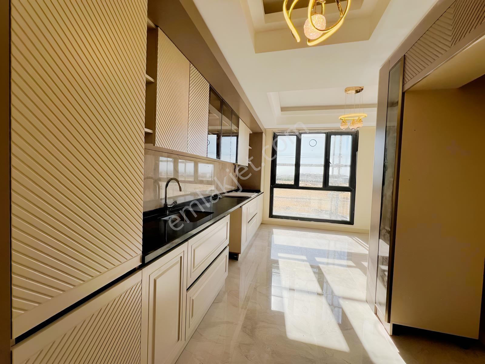 Yeni Cezaevi Karşısı Çeysa Goldhan Ultra Lüks 2,5+1 Daire — fotoğraf 2
