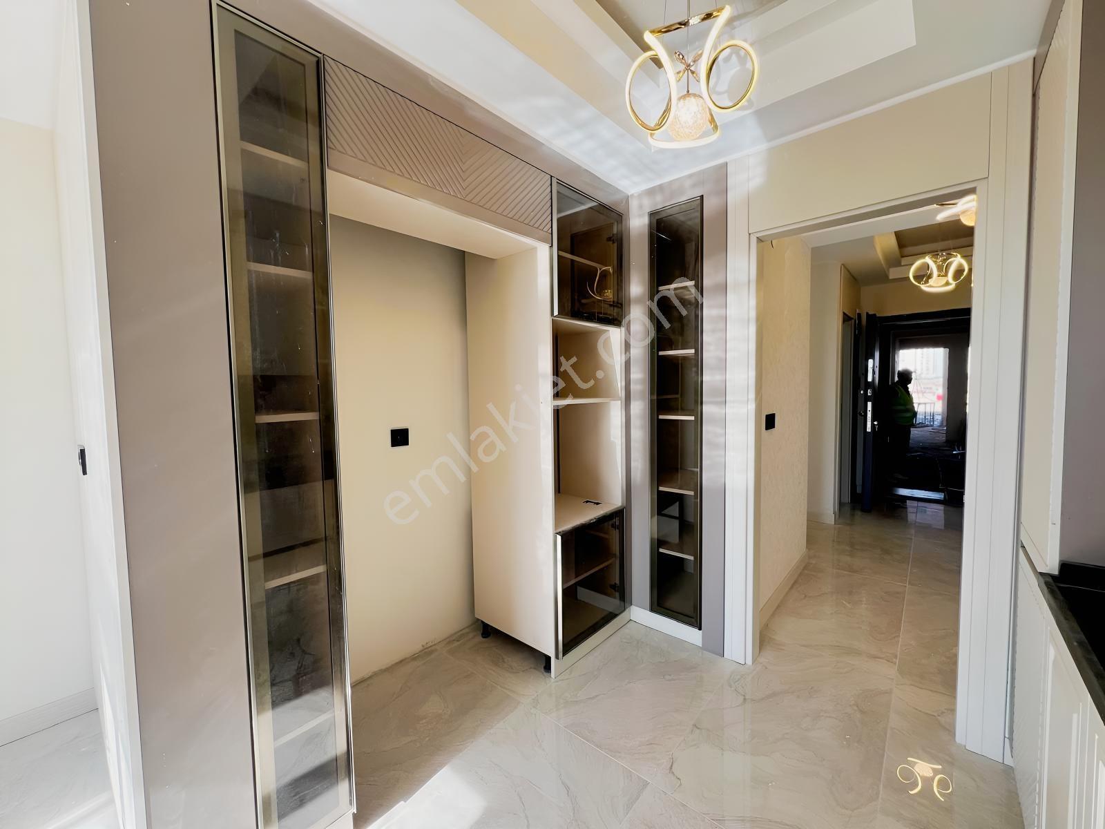 Yeni Cezaevi Karşısı Çeysa Goldhan Ultra Lüks 2,5+1 Daire — fotoğraf 3