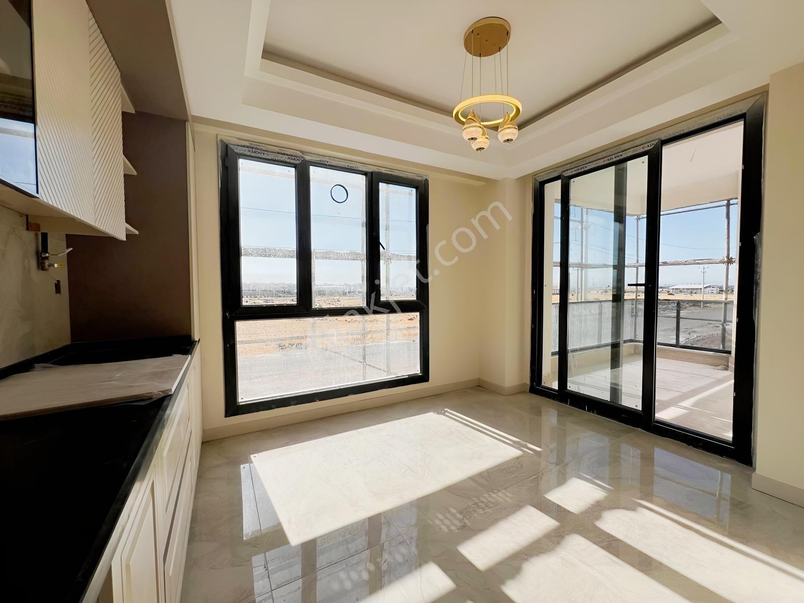 Yeni Cezaevi Karşısı Çeysa Goldhan Ultra Lüks 2,5+1 Daire — fotoğraf 5