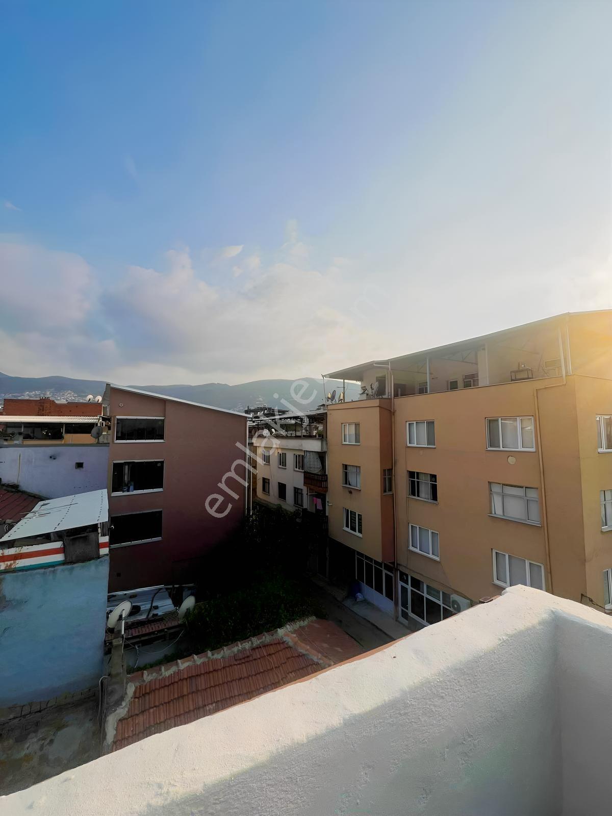 Satılık 3 Katlı Yatırımlık Bina — fotoğraf 7