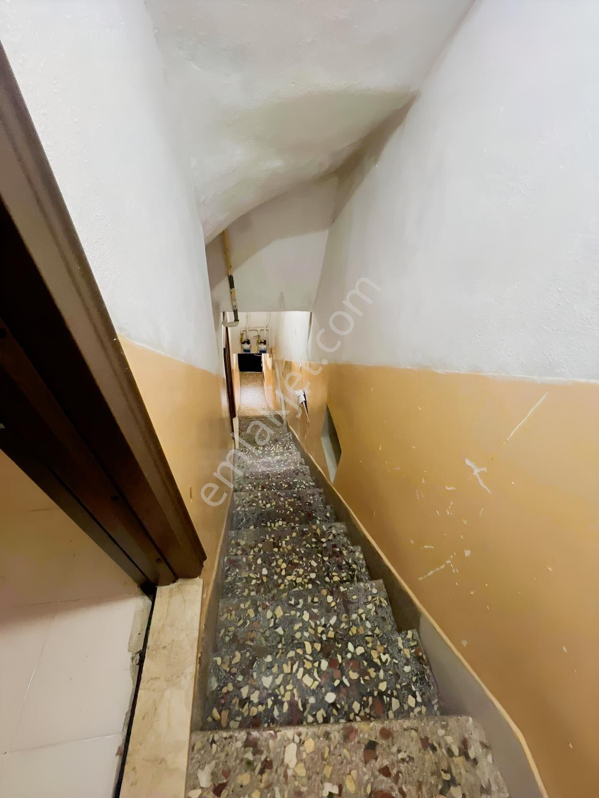 Satılık 3 Katlı Yatırımlık Bina — fotoğraf 19