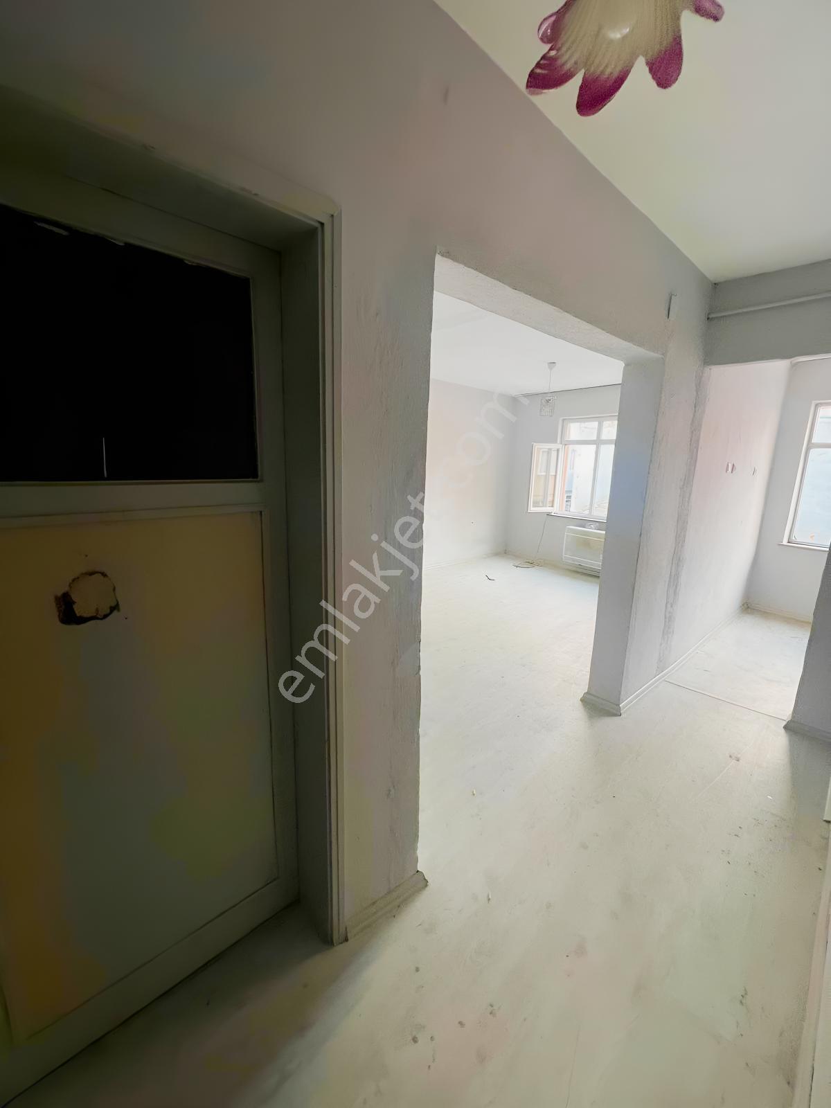 Satılık 3 Katlı Yatırımlık Bina — fotoğraf 24