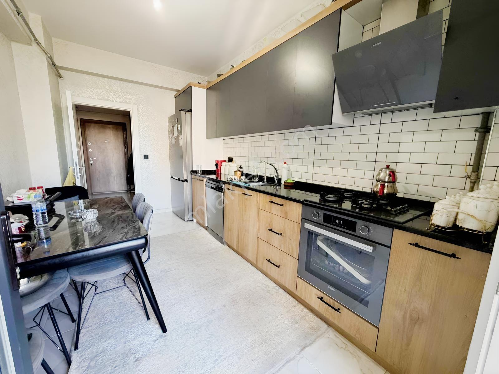 Tuzla Aydınlı Şömine Geniş Balkon Ferah Satılık 3+1 136m² Daire — fotoğraf 20