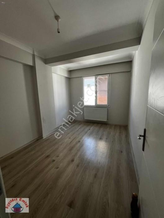 Merkezi Konum Efendi Mah 3+1 2 Yıllık Daire — fotoğraf 2
