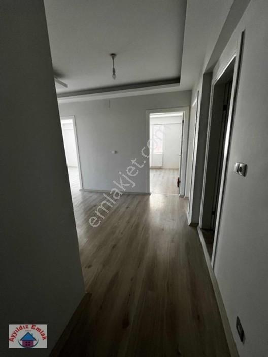 Merkezi Konum Efendi Mah 3+1 2 Yıllık Daire — fotoğraf 8
