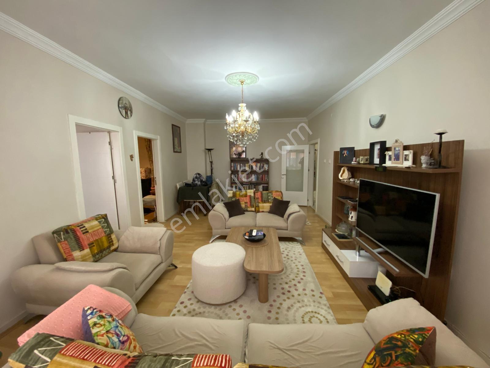 Sanatoryum Cad. Yanı-ara Kat-krediye Uygun-bakımlı 3+1 Daire ! — fotoğraf 6