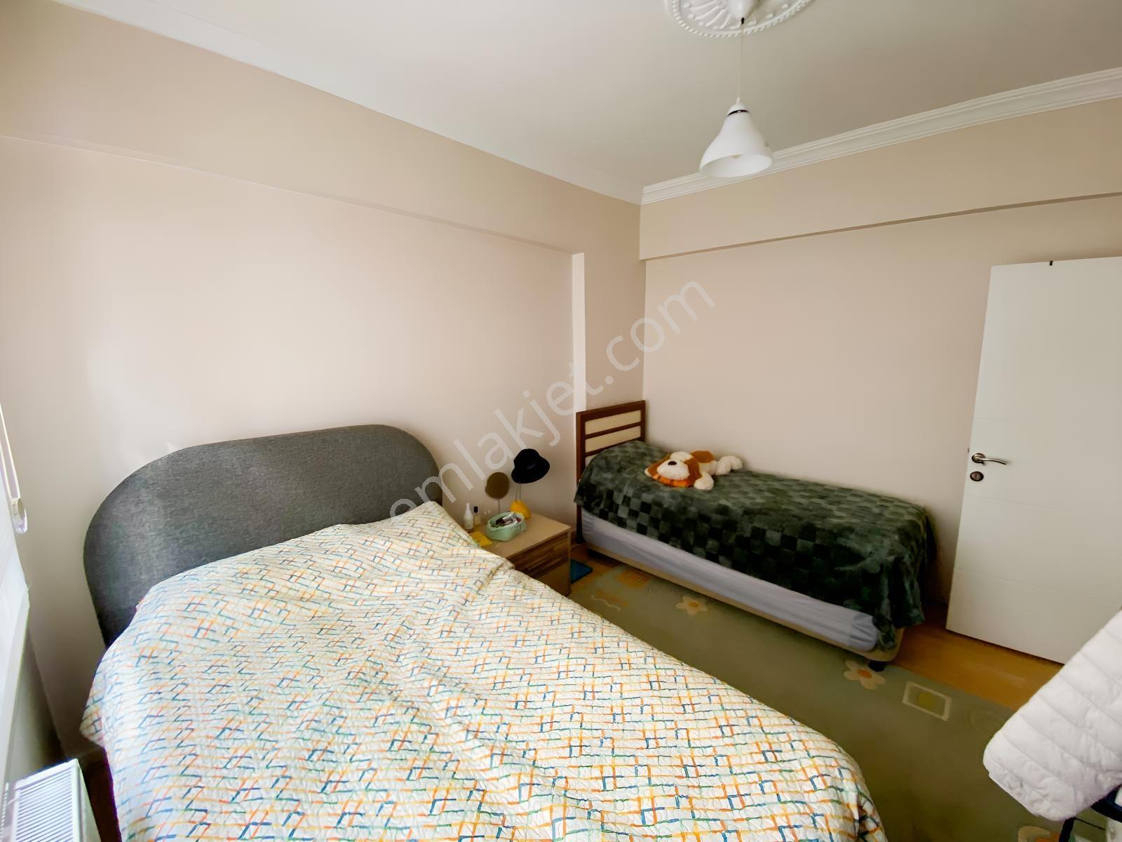 Sanatoryum Cad. Yanı-ara Kat-krediye Uygun-bakımlı 3+1 Daire ! — fotoğraf 8