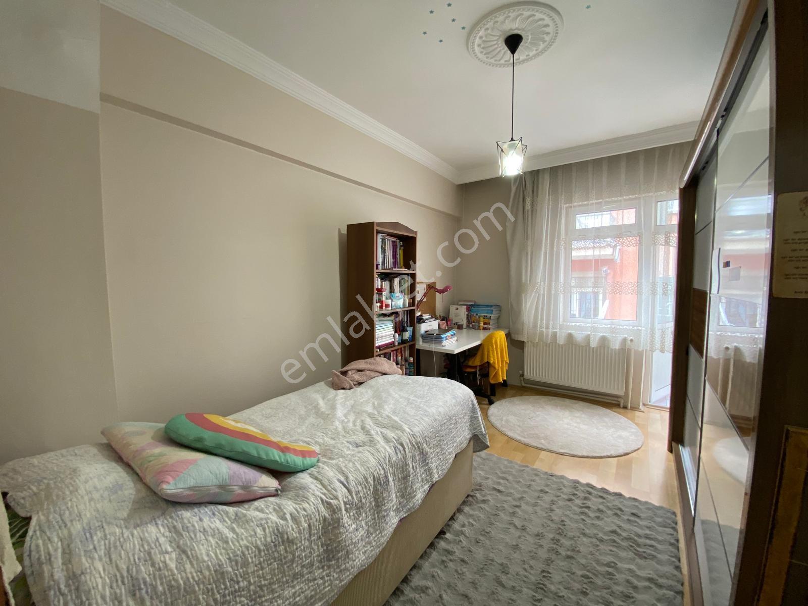 Sanatoryum Cad. Yanı-ara Kat-krediye Uygun-bakımlı 3+1 Daire ! — fotoğraf 12