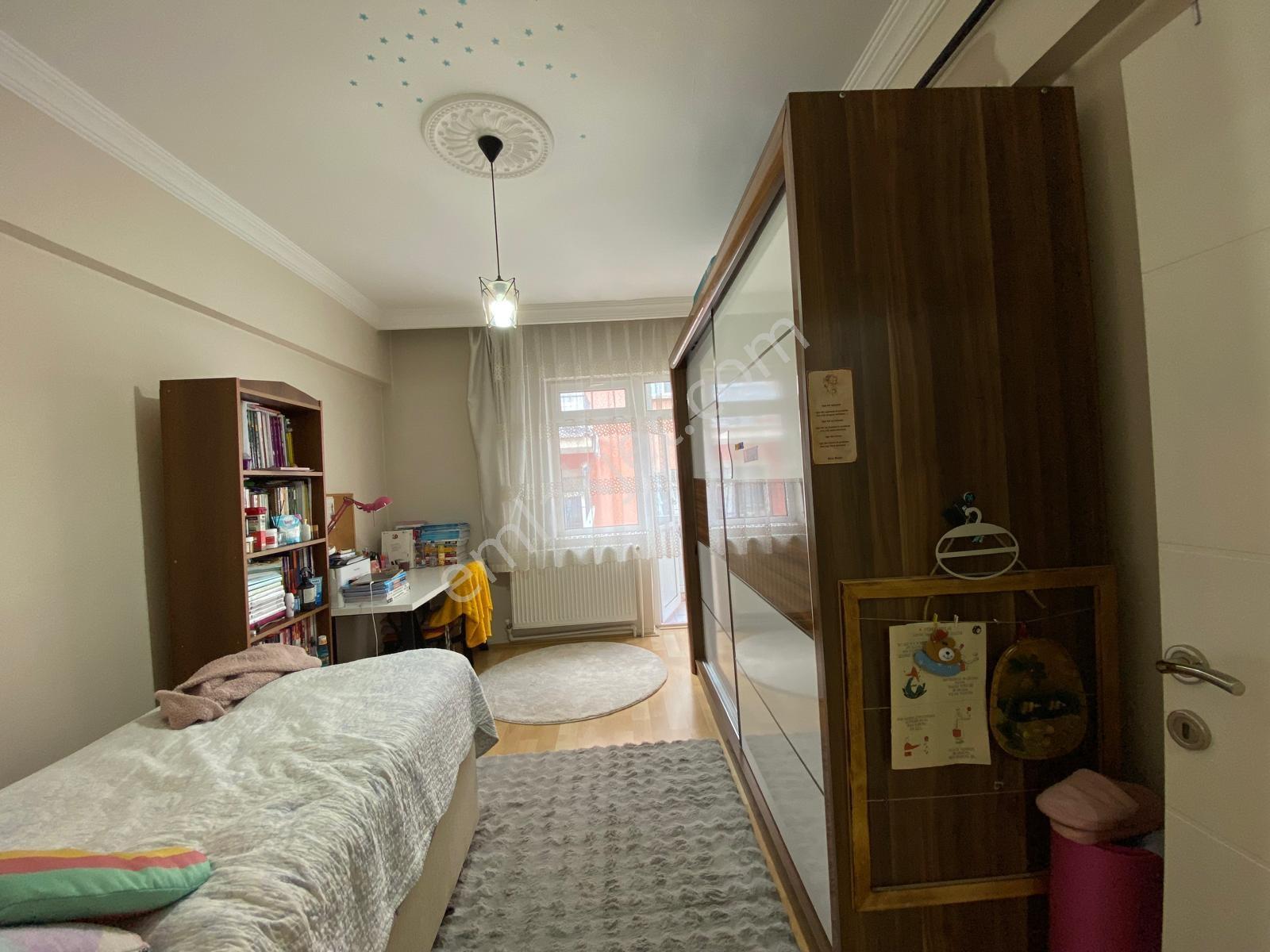 Sanatoryum Cad. Yanı-ara Kat-krediye Uygun-bakımlı 3+1 Daire ! — fotoğraf 13