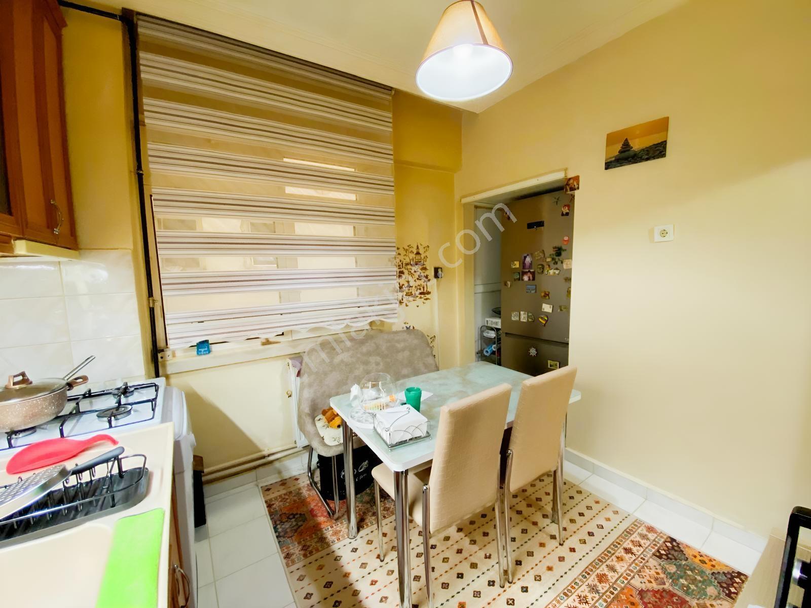 Sanatoryum Cad. Yanı-ara Kat-krediye Uygun-bakımlı 3+1 Daire ! — fotoğraf 24