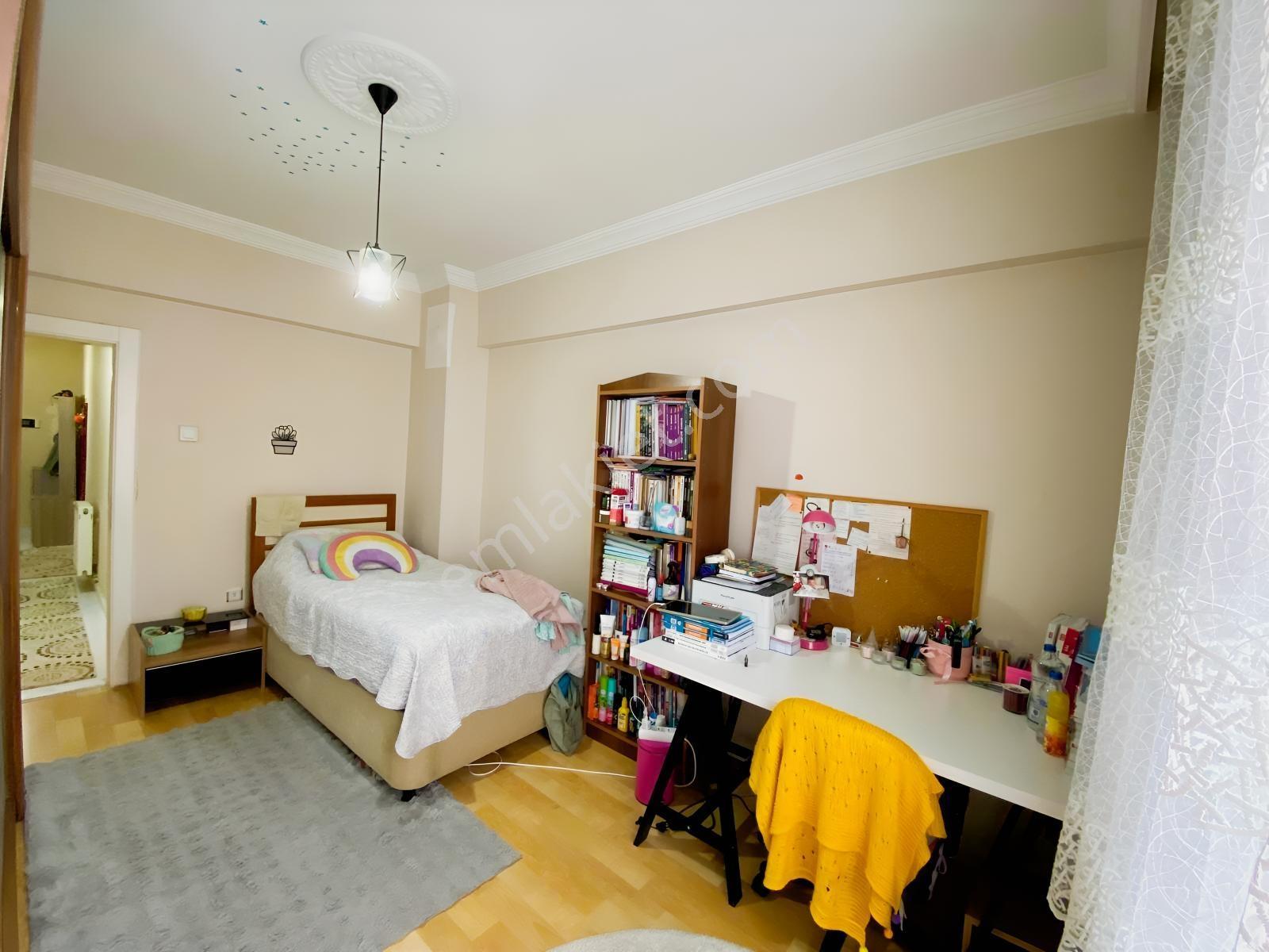 Sanatoryum Cad. Yanı-ara Kat-krediye Uygun-bakımlı 3+1 Daire ! — fotoğraf 36