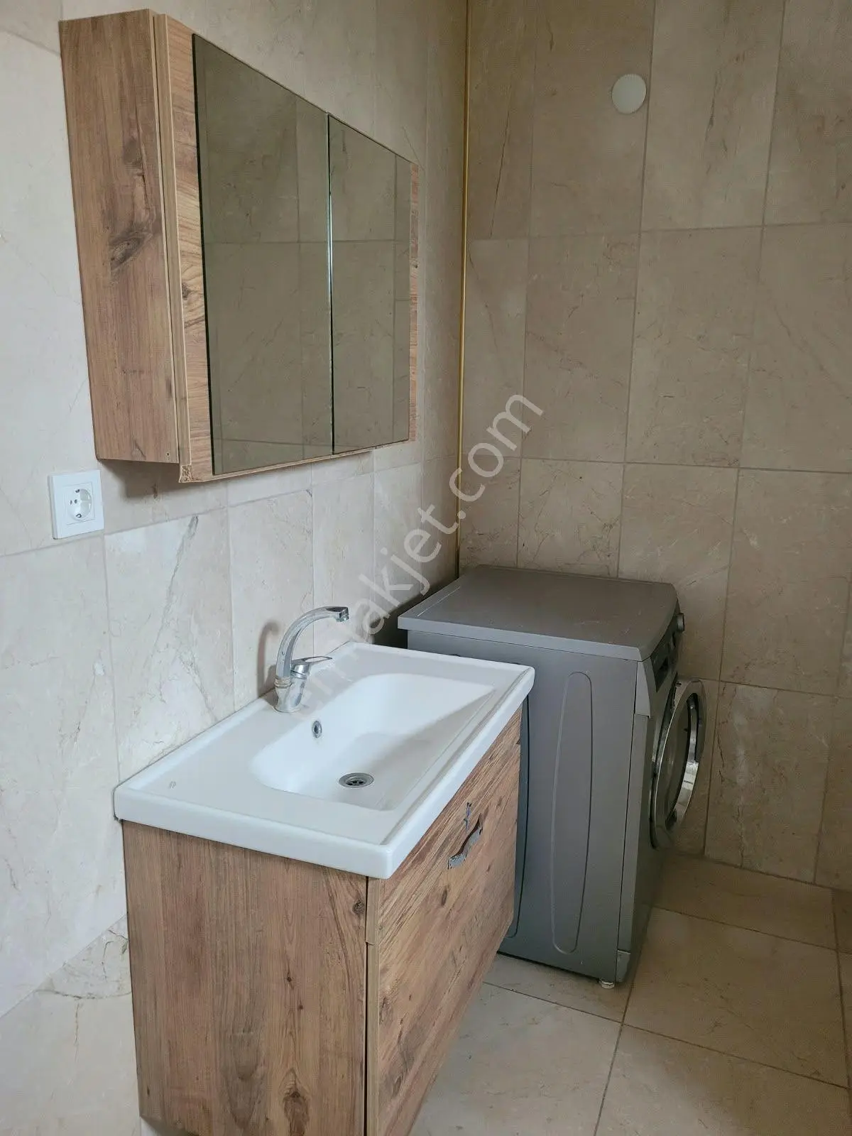 Hayrabolu İlyas Mahallesi'nde Satılık 3+1 Ferah Daire — fotoğraf 27
