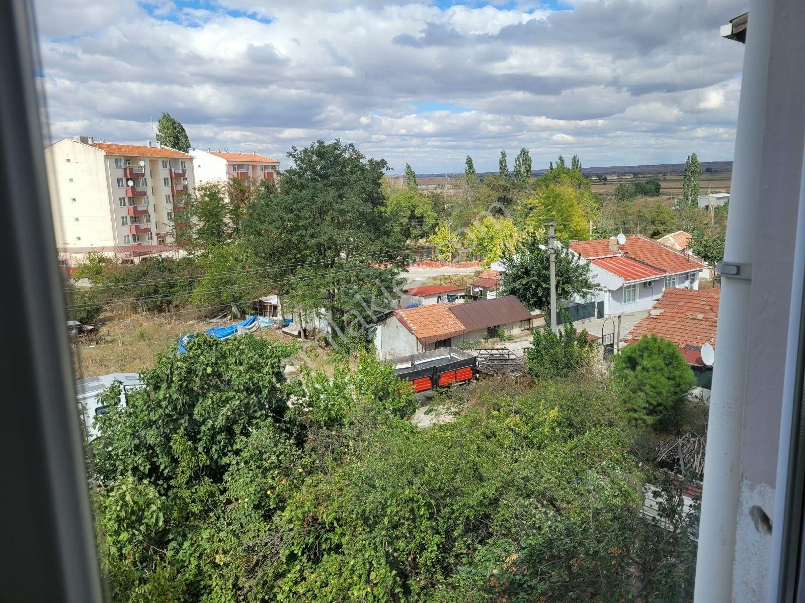 Hayrabolu İlyas Mahallesi'nde Satılık 3+1 Ferah Daire — fotoğraf 32