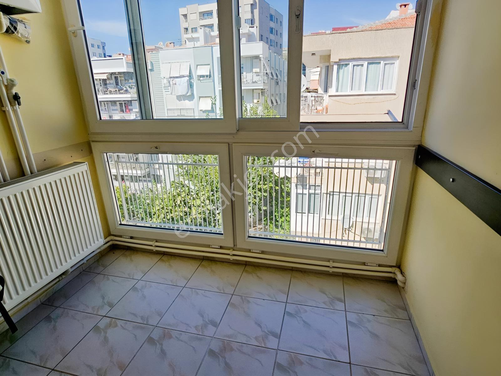Karşıyaka Bahçelievler'de 3+1 Kapalı Mutfak Satılık Daire — fotoğraf 9
