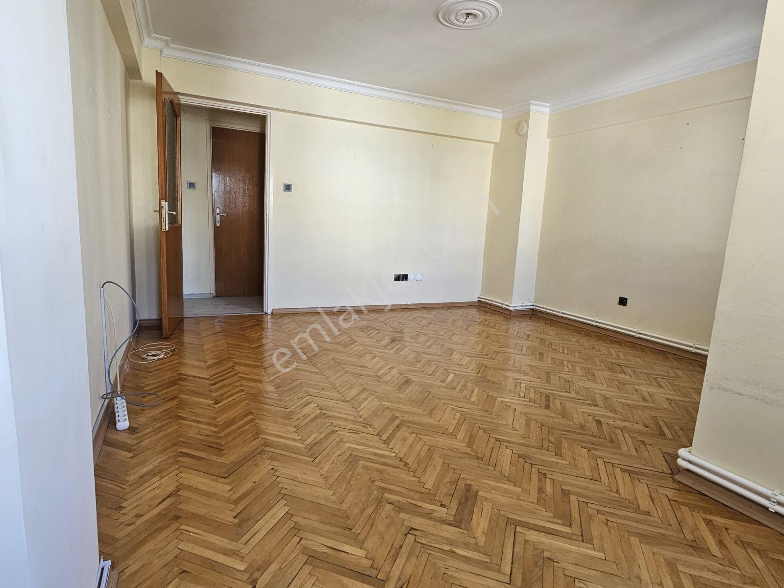Karşıyaka Bahçelievler'de 3+1 Kapalı Mutfak Satılık Daire — fotoğraf 12