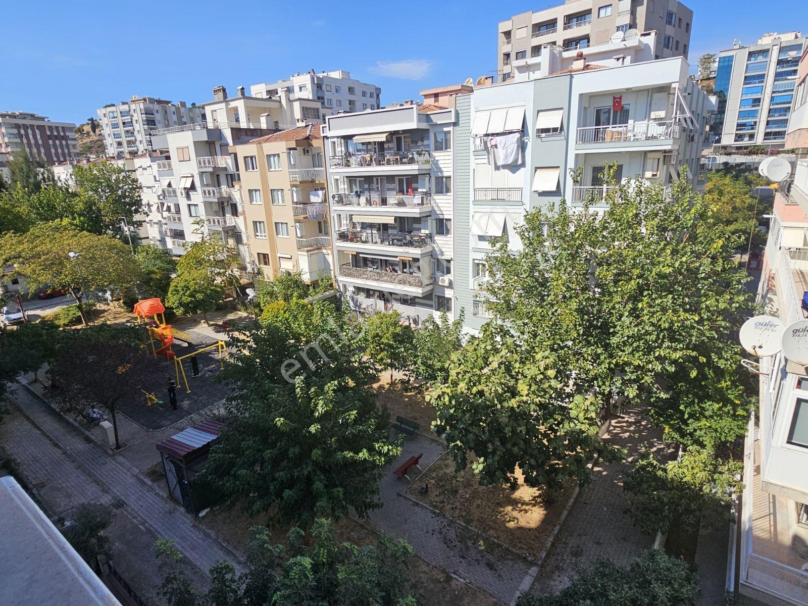 Karşıyaka Bahçelievler'de 3+1 Kapalı Mutfak Satılık Daire — fotoğraf 24
