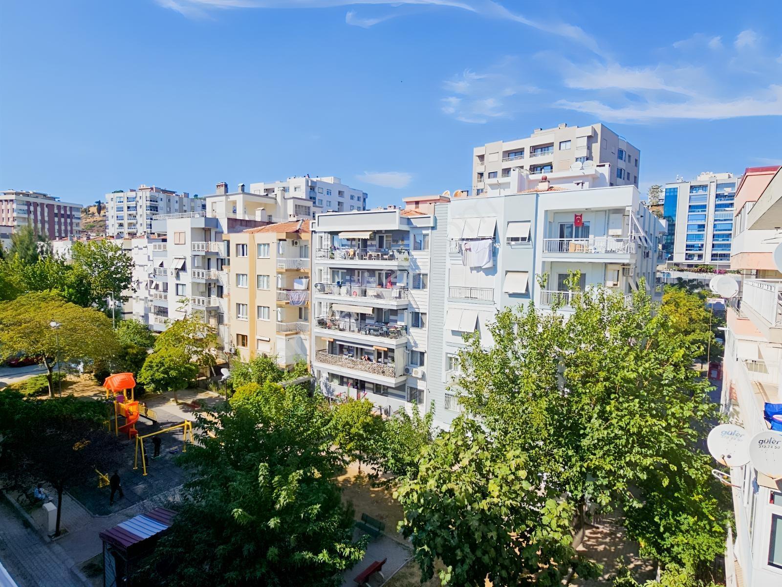 Karşıyaka Bahçelievler'de 3+1 Kapalı Mutfak Satılık Daire — fotoğraf 25