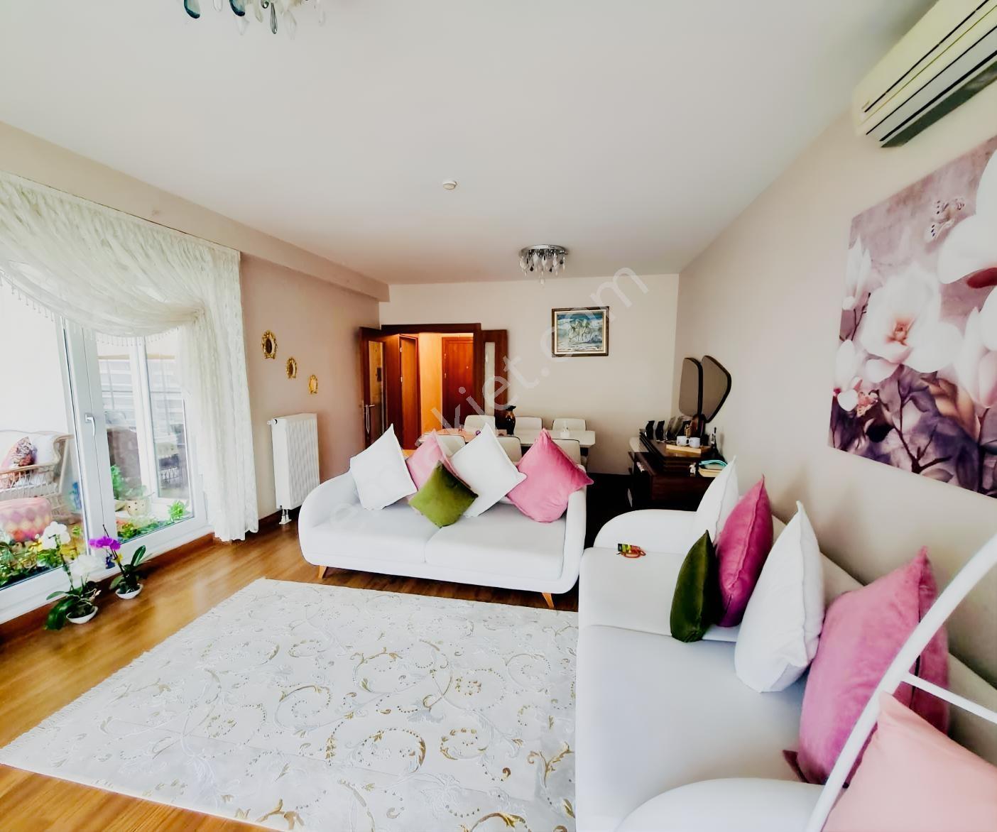 Ağaoğlu My World Europe'de Satılık 3+1 Güney Cephe Fırsat Daire — fotoğraf 5
