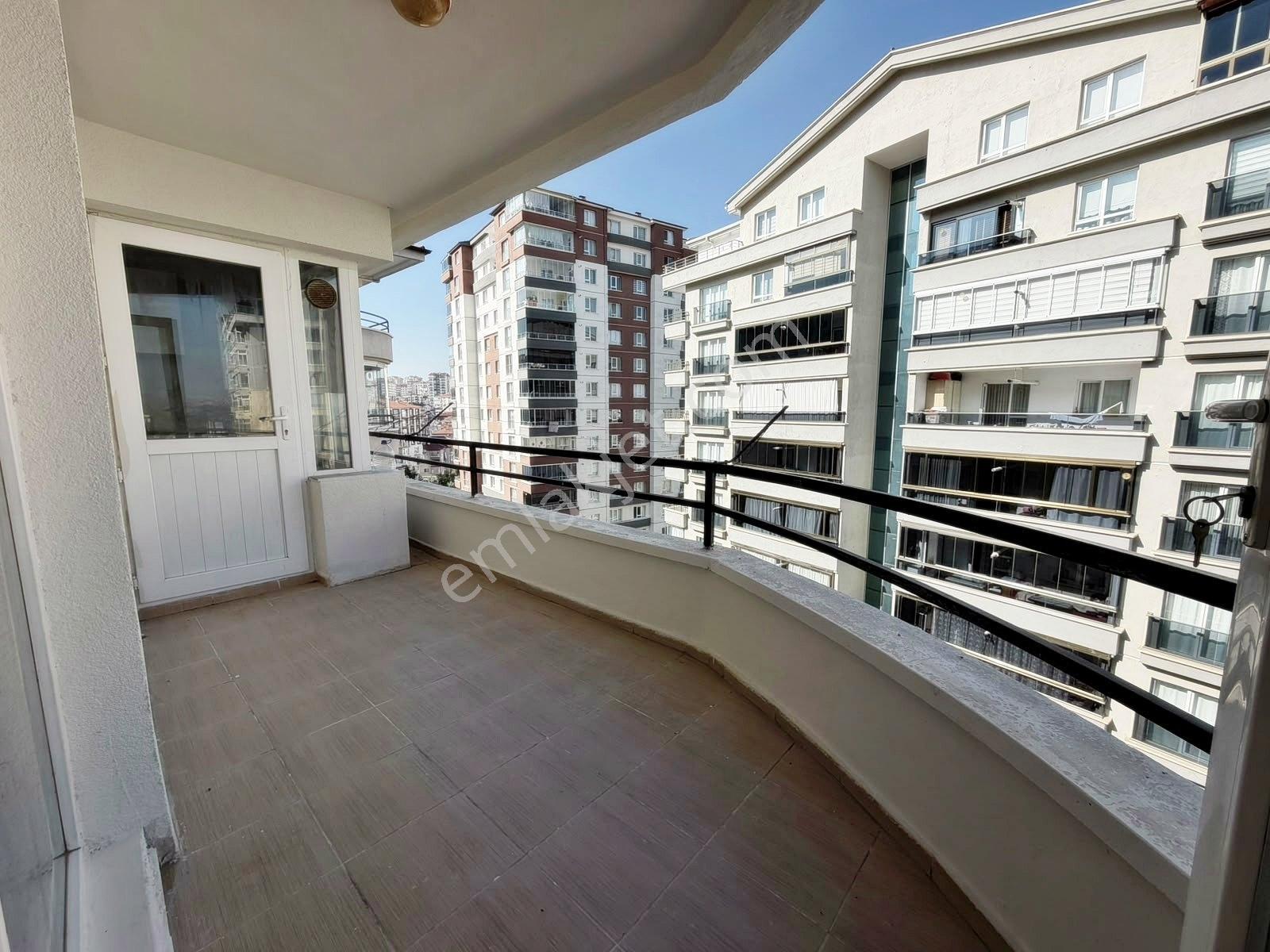 Albayrak Şehitler Cad. Üzeri 130 M² Masrafsız Ara Kat 3+1 Daire — fotoğraf 8