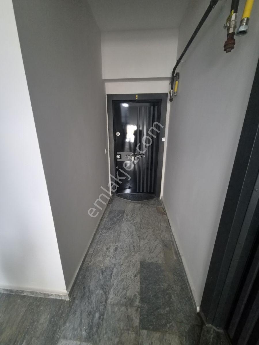 Satılık 2+1 Lüks Arakat Daire Merkezi Konumda Prestijli Yaşam — fotoğraf 3