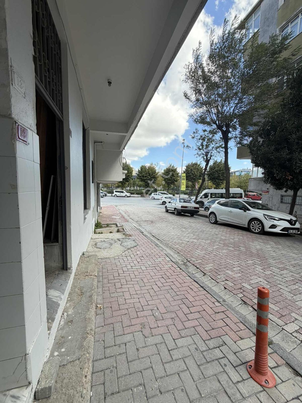 Güngören Millet Bahçesi Manzaralı 80 M² 30 M² Teraslı Kentsel Ev — fotoğraf 3
