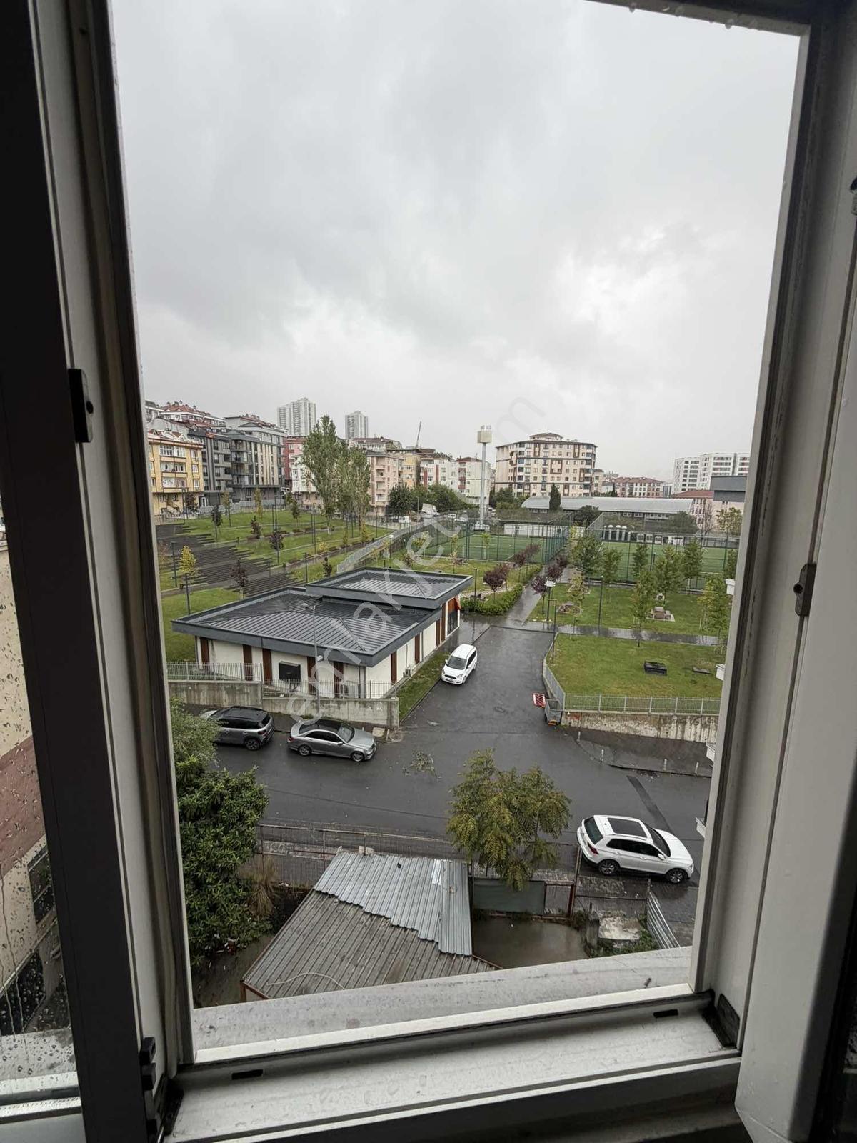 Güngören Millet Bahçesi Manzaralı 80 M² 30 M² Teraslı Kentsel Ev — fotoğraf 14